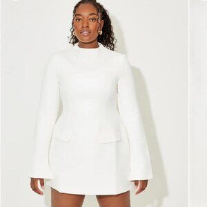 (NEW WITH TAGS) Odd Muse - The Ultimate Muse Split Sleeve Midi Dress | White